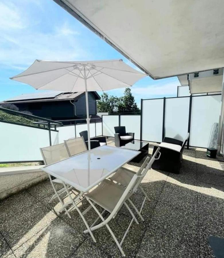 Appartement 4 Personnes Proche Lac Saint Point Montperreux ภายนอก รูปภาพ