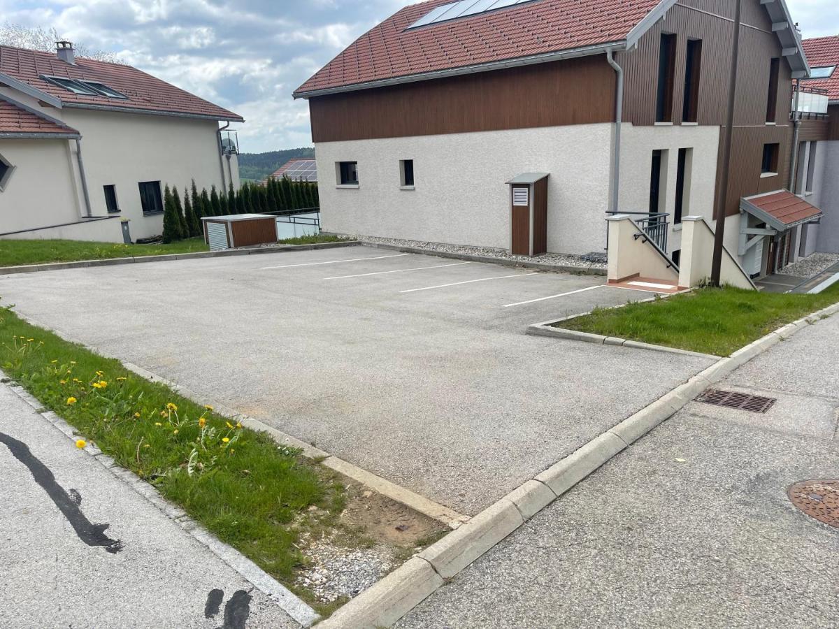 Appartement 4 Personnes Proche Lac Saint Point Montperreux ภายนอก รูปภาพ